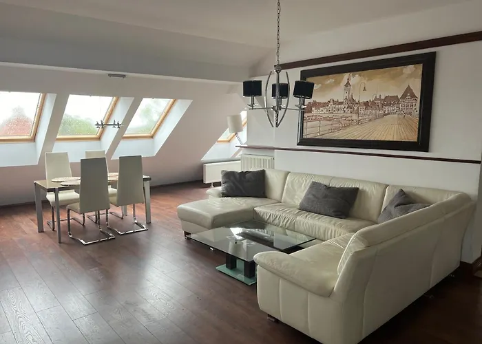 Panorama Apartment *